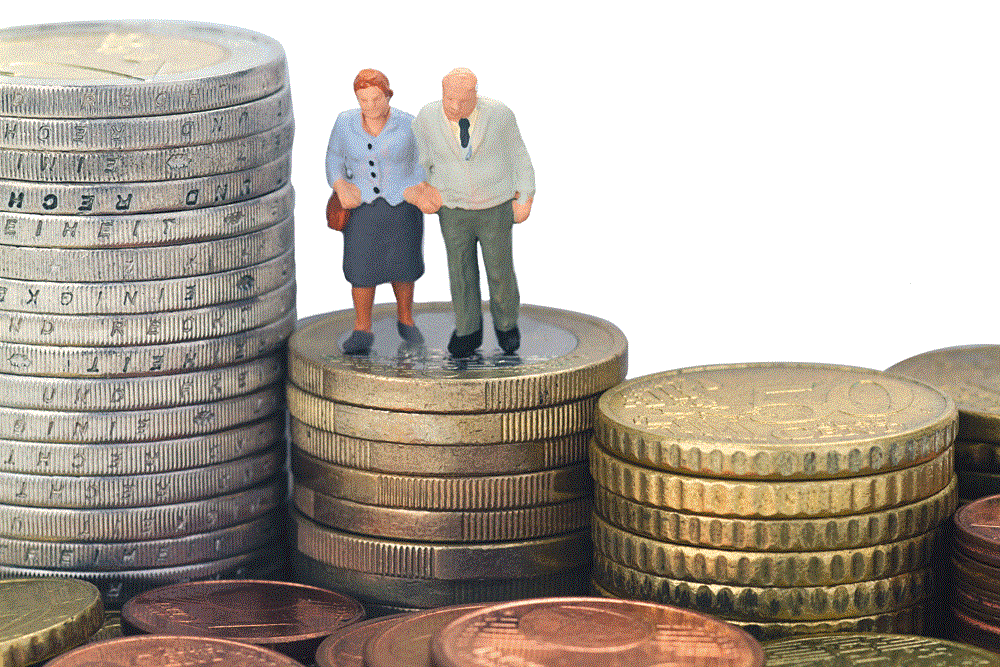 “Cuando se anuncian tormentas, unos 
construyen refugios, otros molinos de viento”