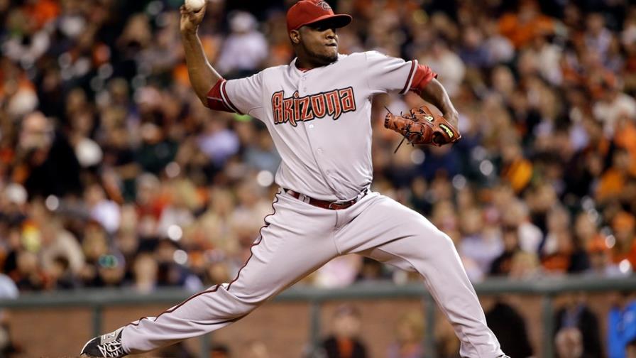 Dominicano De La Rosa lanza bien y guía victoria de Diamondbacks 
