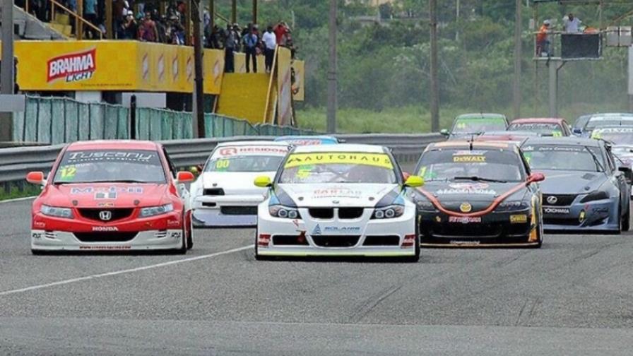 La “pole” se define esta tarde el Autódromo Sunix para el Gran Premio Kendal