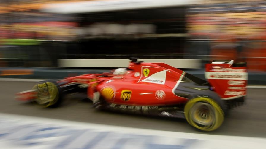 Sebastian Vettel y Ferrari saldrán en la pole de GP de Singapur 