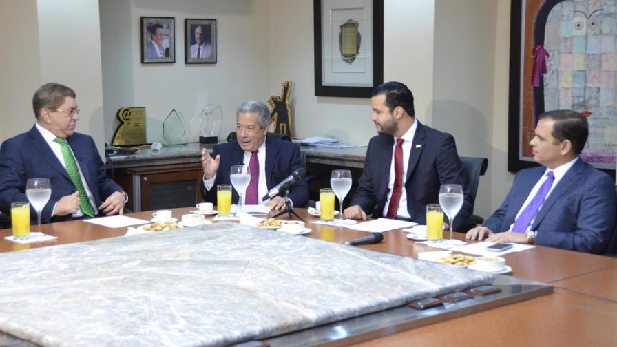 Para el Conep el transporte  público y de carga “es un cáncer”
Dice regularización no se negociará en RD