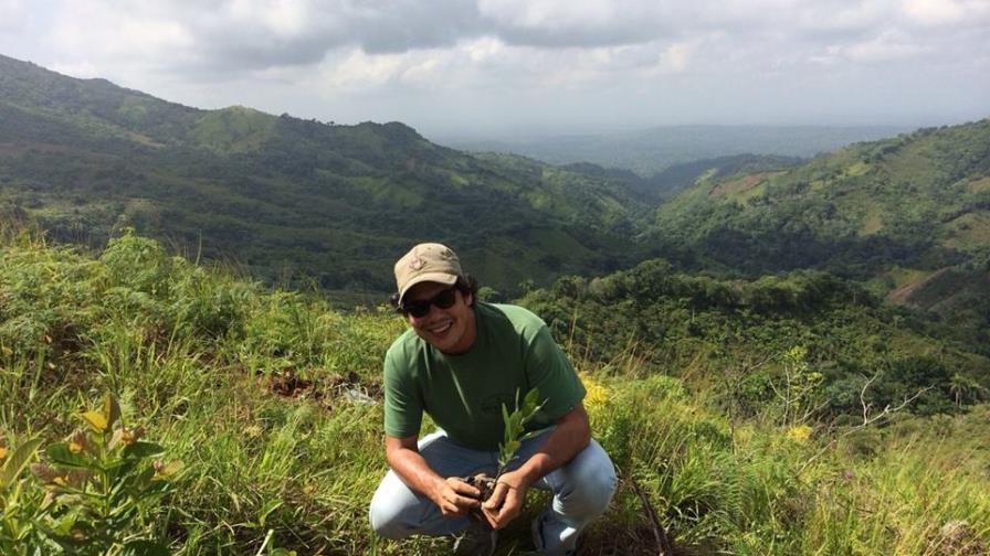 Venegas dedica premio a los dominicanos y la libertad