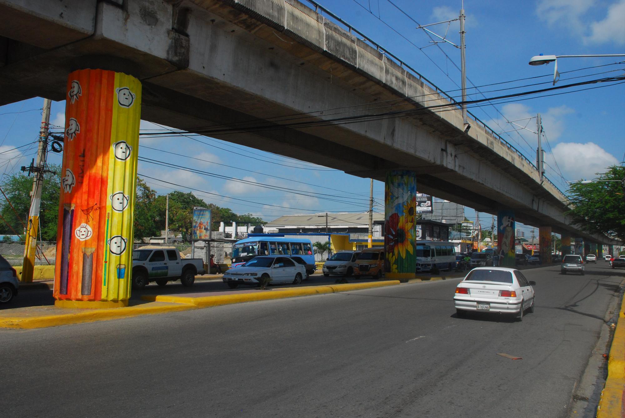 Columna Taína por el artista Freddy Javier