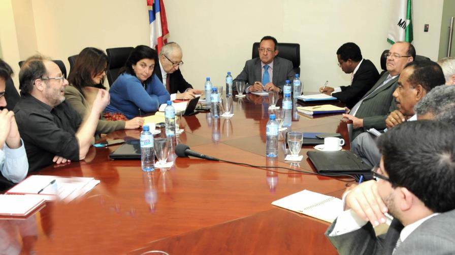 FAO ayudaría al Ministerio de Agricultura en programas en contra de la mala alimentación 