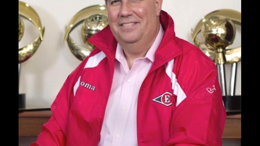 Felipe Vicini elegido como nuevo presidente de los Leones del Escogido