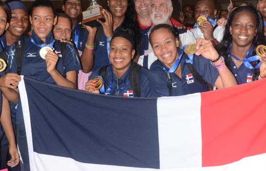 Llegaron al país las “Herederas”, campeonas del Mundial de voleibol Sub-20