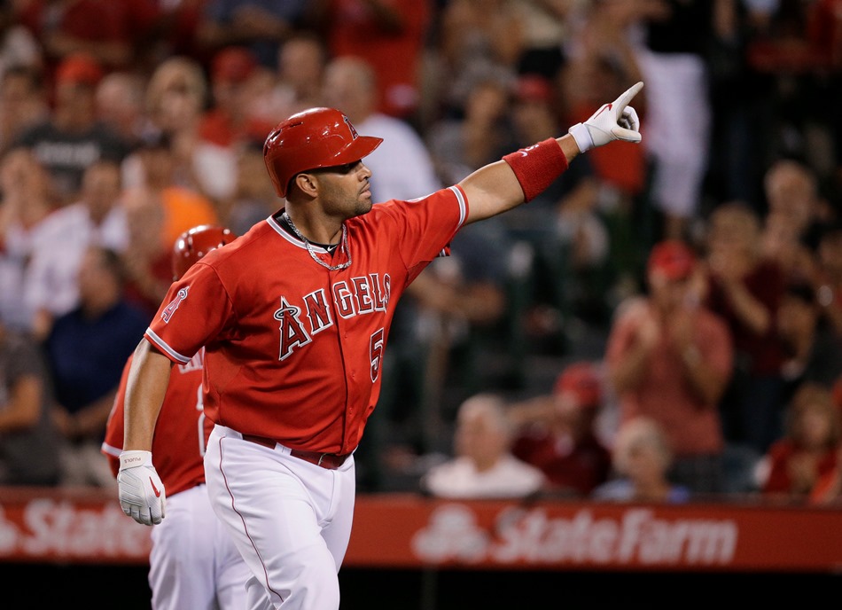 Albert Pujols está entre los líderes de jonrones en las Grandes Ligas