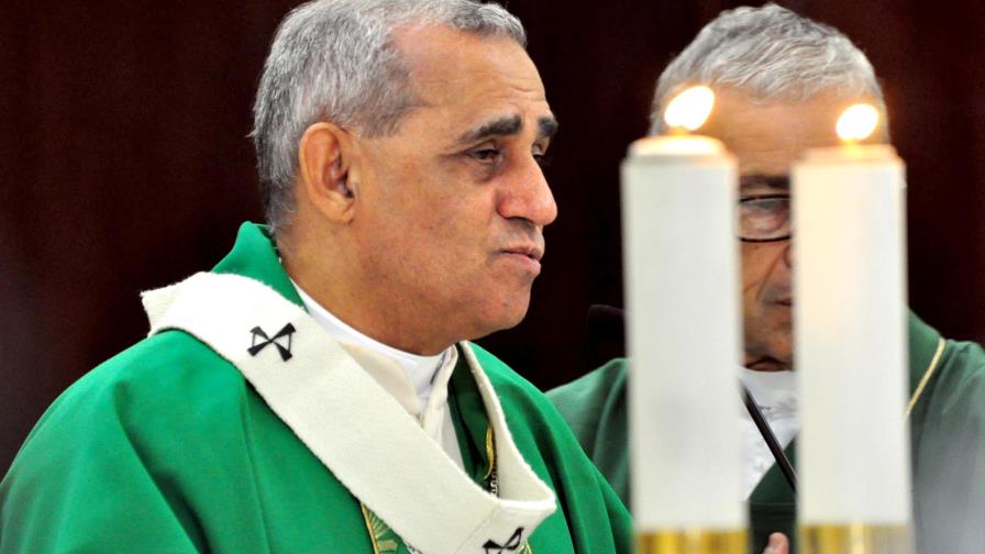 Arzobispo de Santiago califica de abuso contratar a obreros sin darles protección Arzobispo de Santiago califica de abuso contratar a obreros sin darles protección