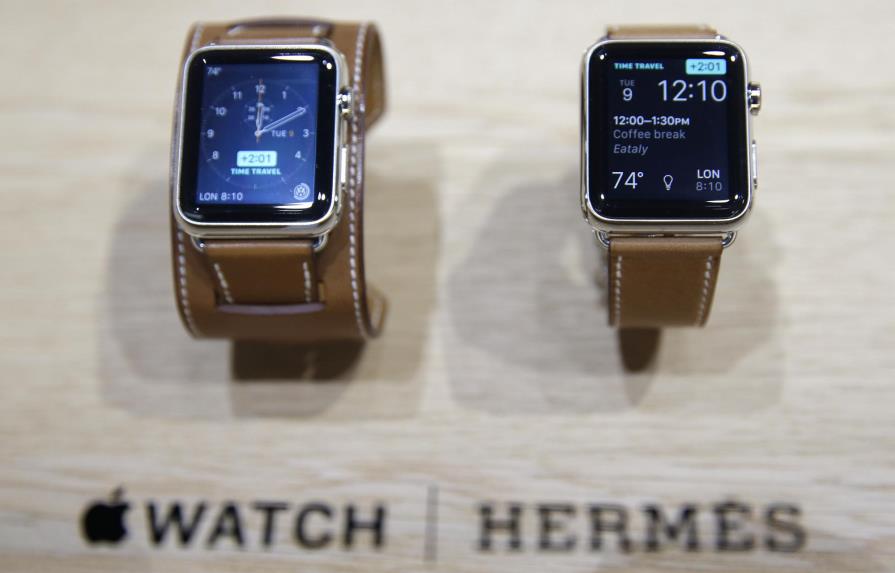 La industria de relojes de lujo en Suiza se enfrenta al reto del reloj inteligente