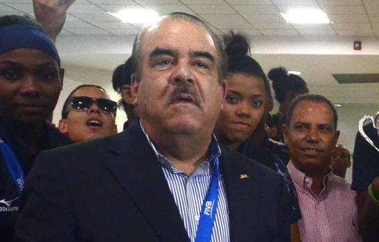 Inversión en voleibol femenino enfrenta a Cristóbal Marte con Ministerio de Deportes