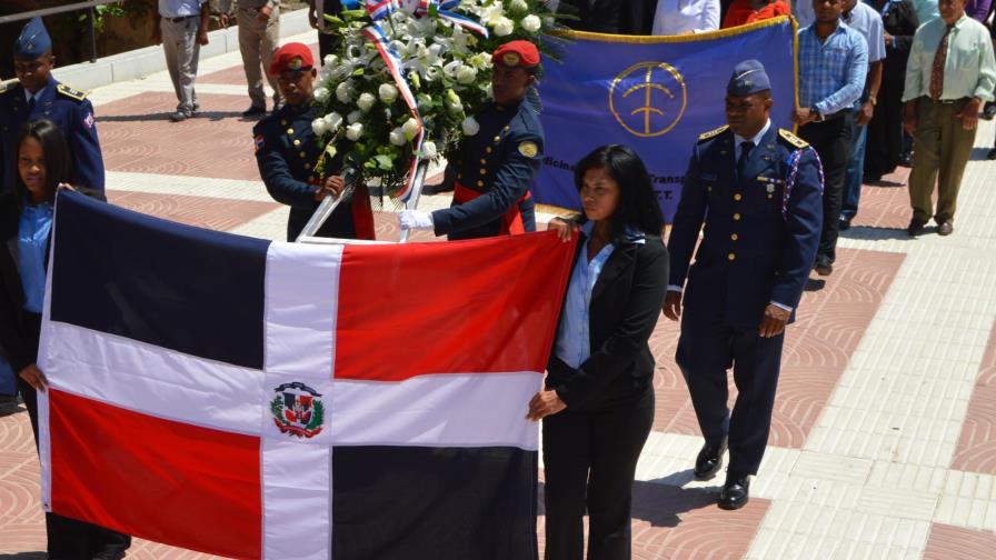 OTTT deposita Ofrenda Floral en Altar de la Patria por vigésimo octavo aniversario