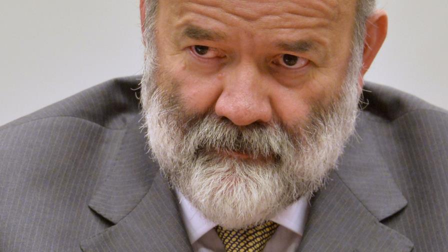 Sentencian a extesorero del partido gobernante en Brasil 