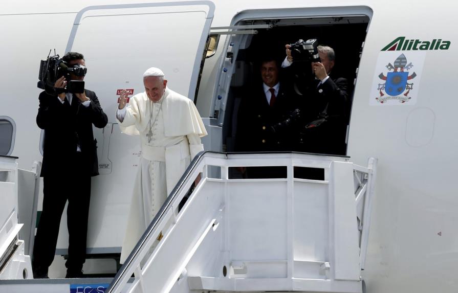 El papa Francisco se despide de Cuba y parte hacia Estados Unidos 