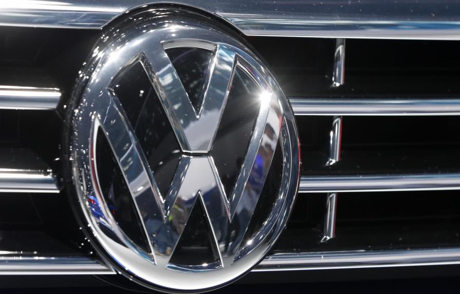 Volkswagen busca el freno de mano rápido para sus acciones tras escándalo 
