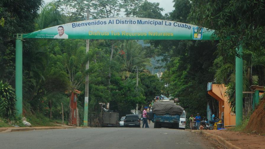 Comunitarios piden ayuda para construir funeraria