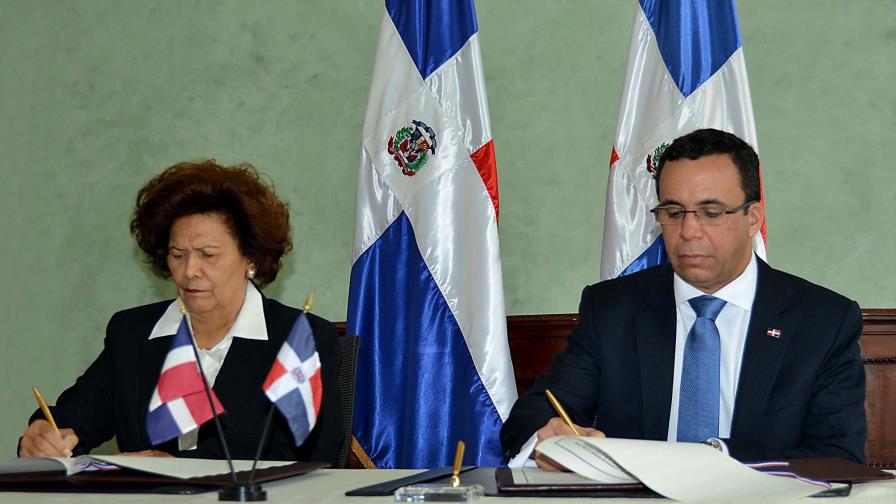 Cancillería y la Defensoría del Pueblo acuerdan promover los derechos humanos