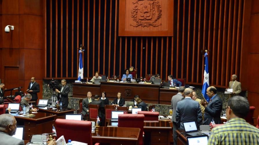 Comisión de senadores y gerente del Consejo Nacional de la Seguridad Social investigan fraude al sistema
