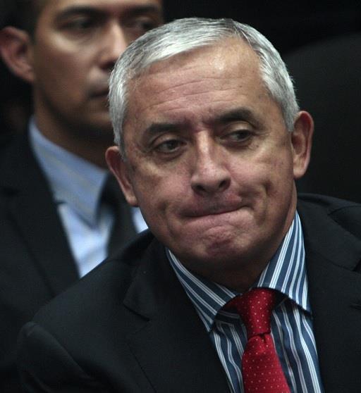 Embargan seis fincas y cuenta bancaria a expresidente Otto Pérez Molina