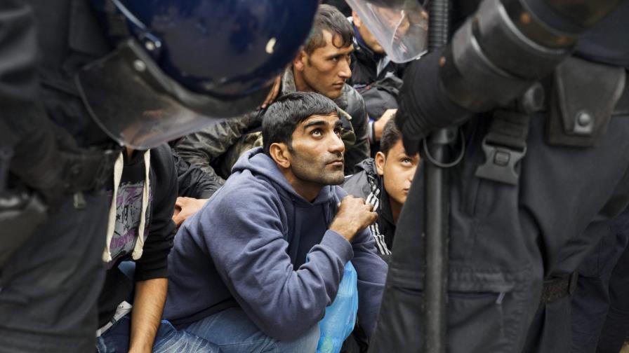 La UE aprueba reparto de 120.000 refugiados pese al rechazo de cuatro países