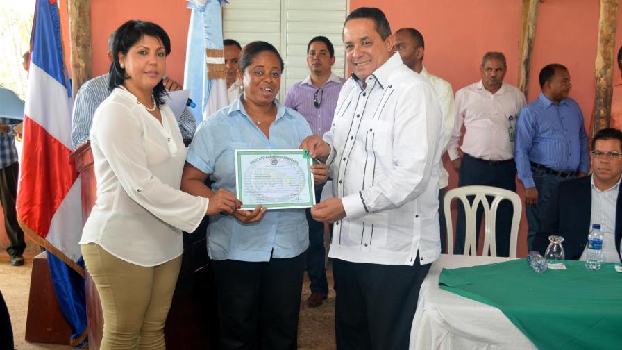 IAD incorpora más de 7 mil tareas a la producción de alimentos