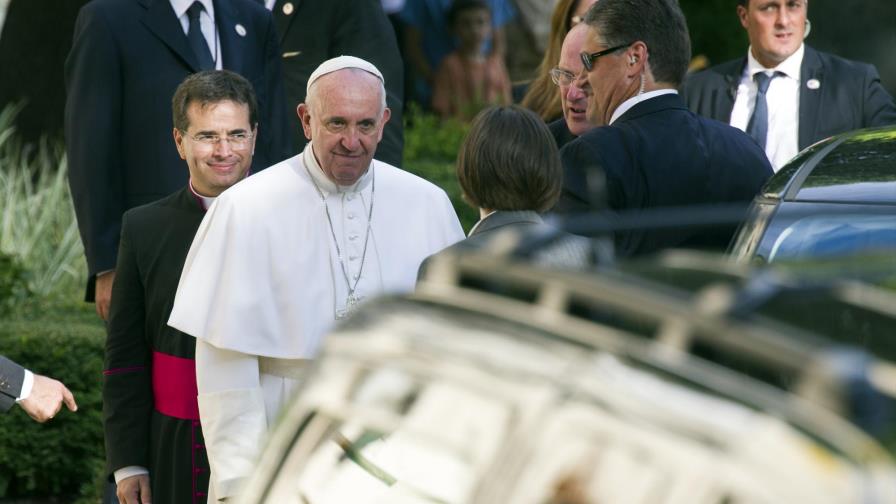 El papa Francisco llegó al aposento donde pasará su primera noche en Estados Unidos El papa Francisco llegó al aposento donde pasará su primera noche en Estados Unidos