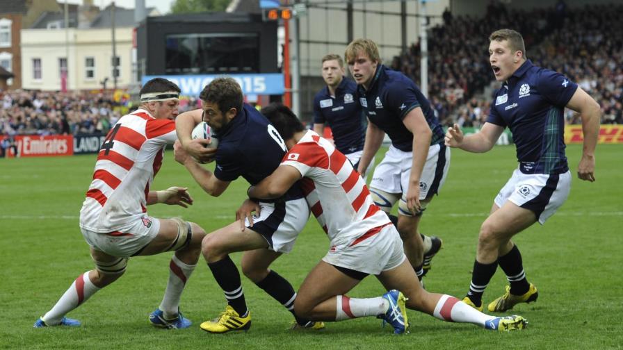 Escocia vence a Japón en la Copa Mundial de Rugby
