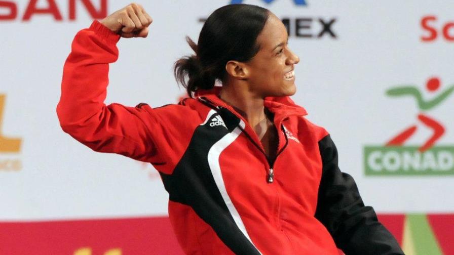 Contreras dice le roban piezas a su vehículo