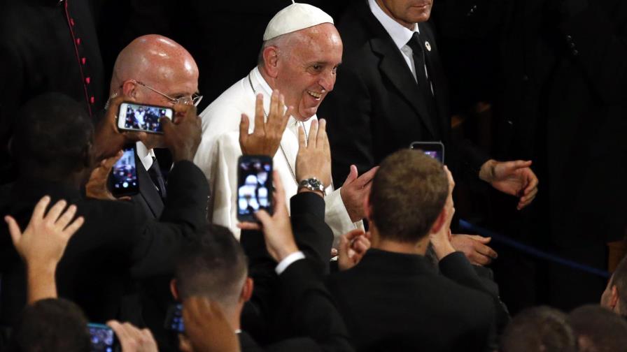 El papa proclama al primer santo hispano de Estados Unidos, Junípero Serra