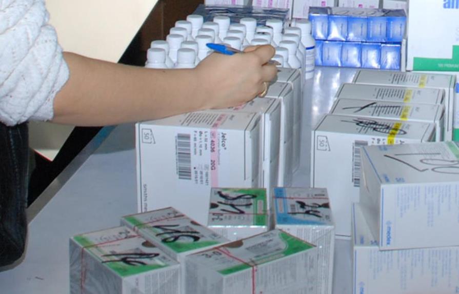 Cierran farmacias e incautan medicamentos falsos por más de RD$50 millones