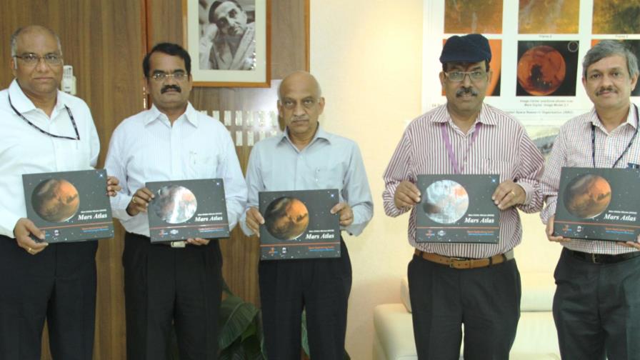 India cumple un año alrededor de Marte con una colección de fotos del viaje