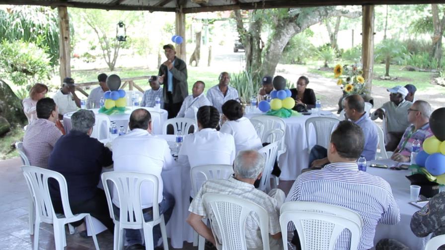 Los consorcios Autopistas Nordeste y BTA inician plan para evitar cruce de animales  y  accidentes de tránsito
