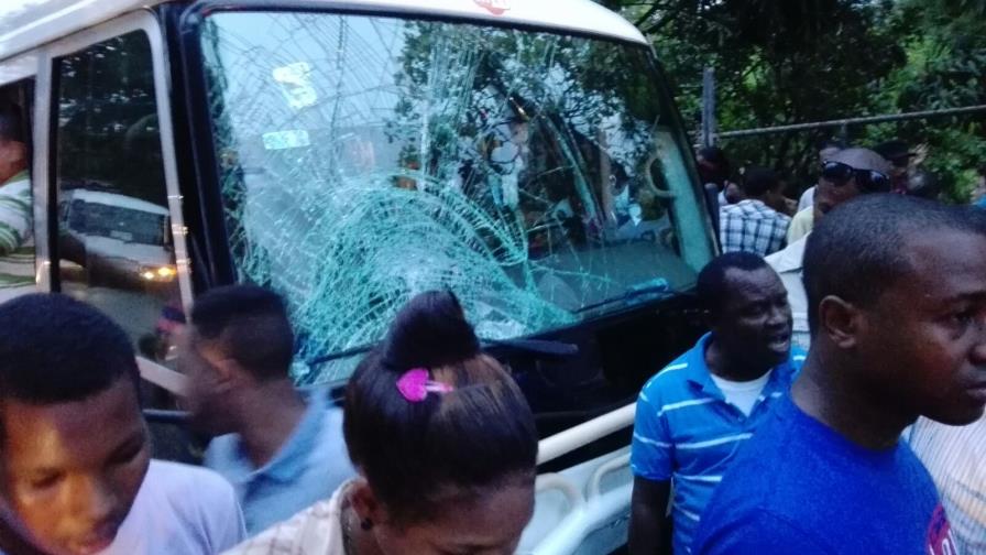 Mueren dos jóvenes en un accidente de tránsito en la carretera Sánchez