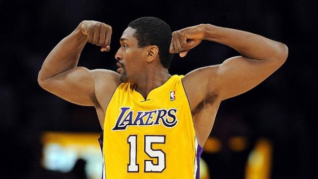 Metta World Peace regresa a la NBA con los Lakers