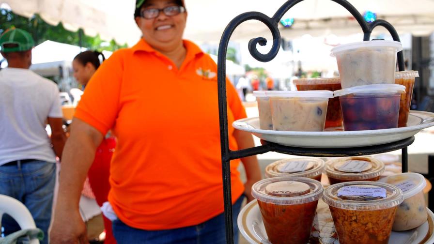 Celebran segunda bienal del Dulce criollo en Santiago