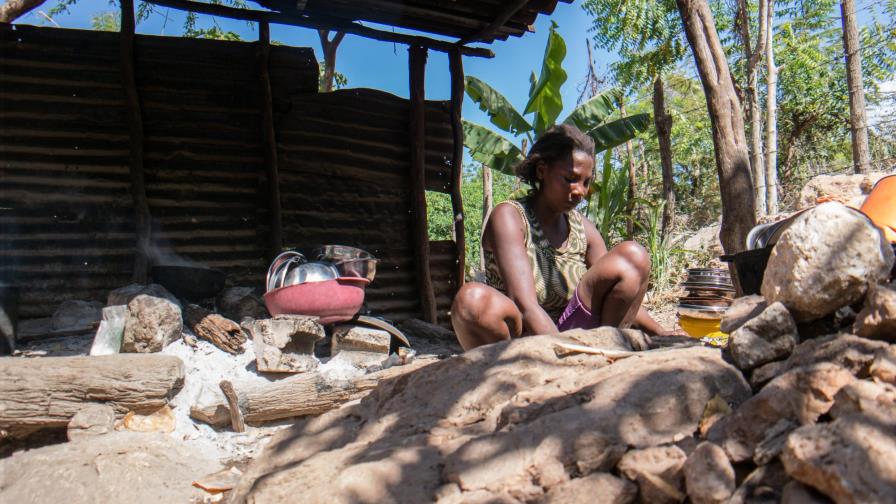 Revisar la línea de pobreza incrementará el número de pobres