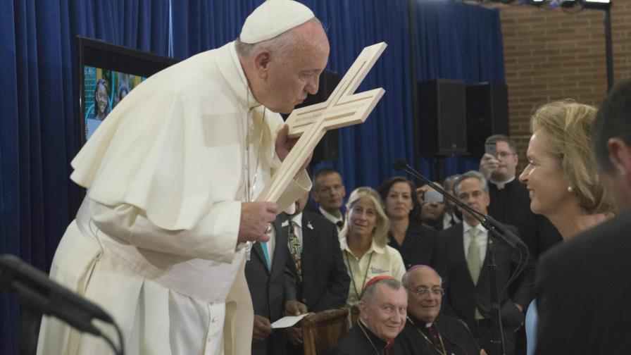 El papa llegó al Madison Square Garden de Nueva York para oficiar misa