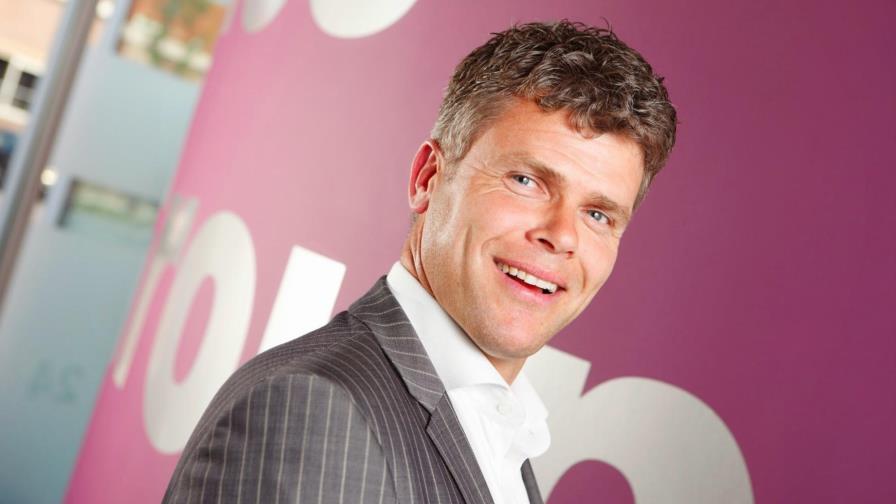 Empresa holandesa presenta teléfono “imposible de hackear”