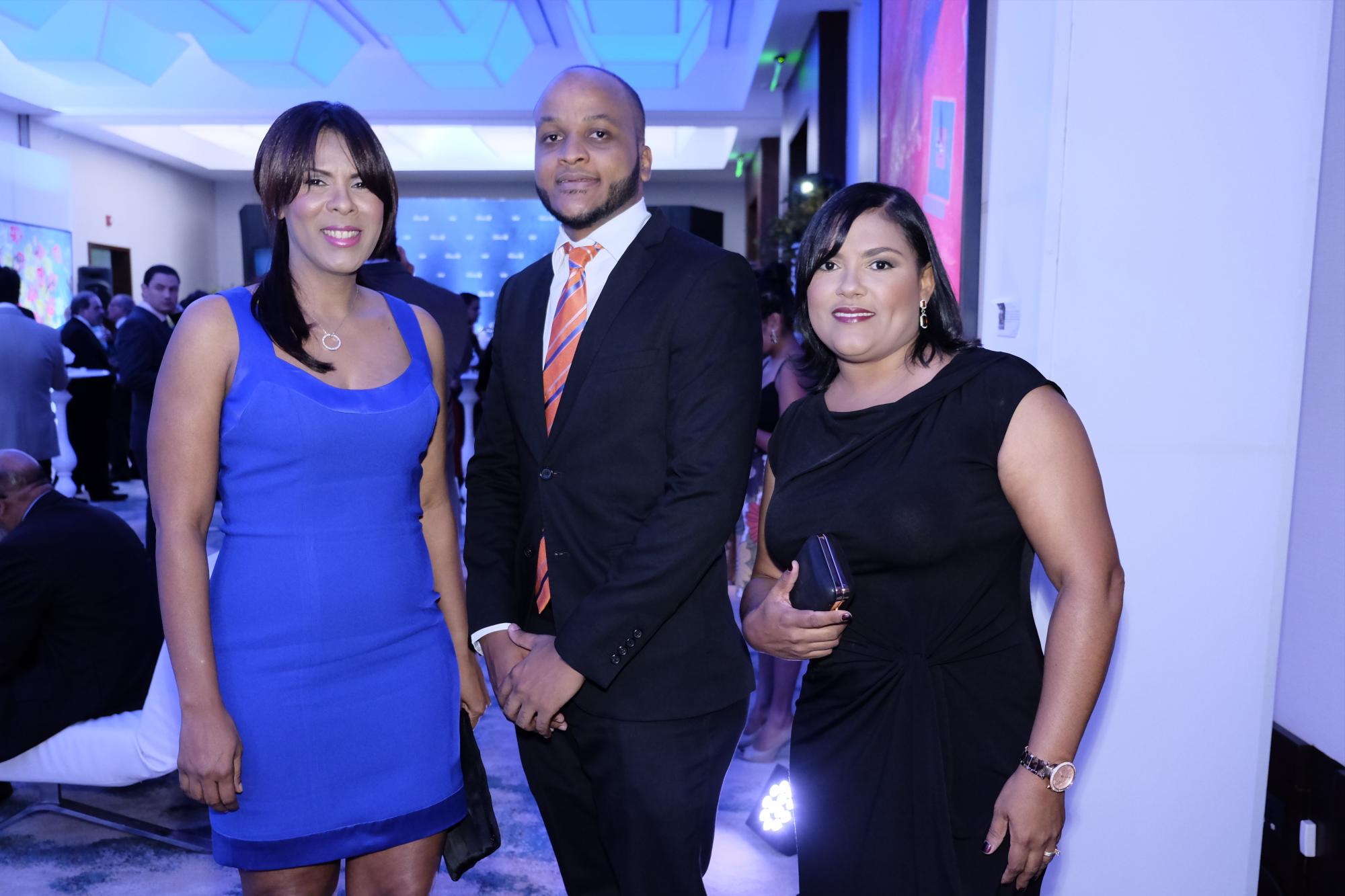 Nuris Montaño, Carlos Castillo y Patria Vásquez.