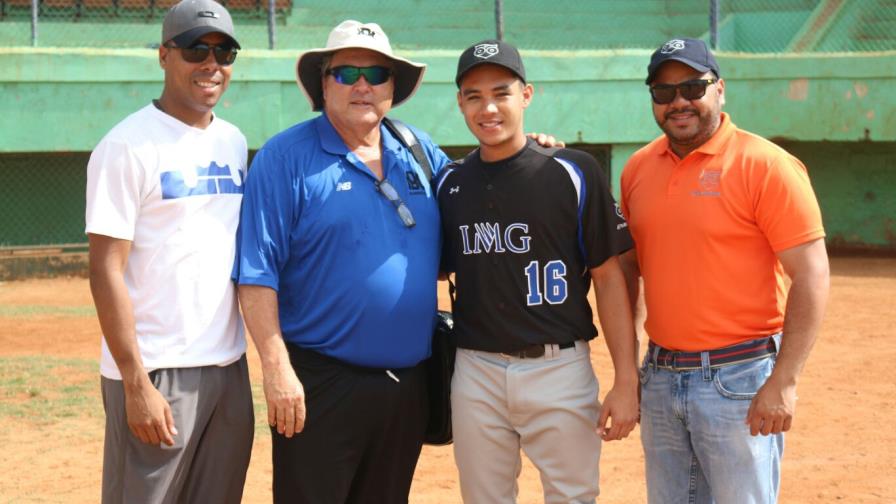 Becas, opción que atrae a prospectos