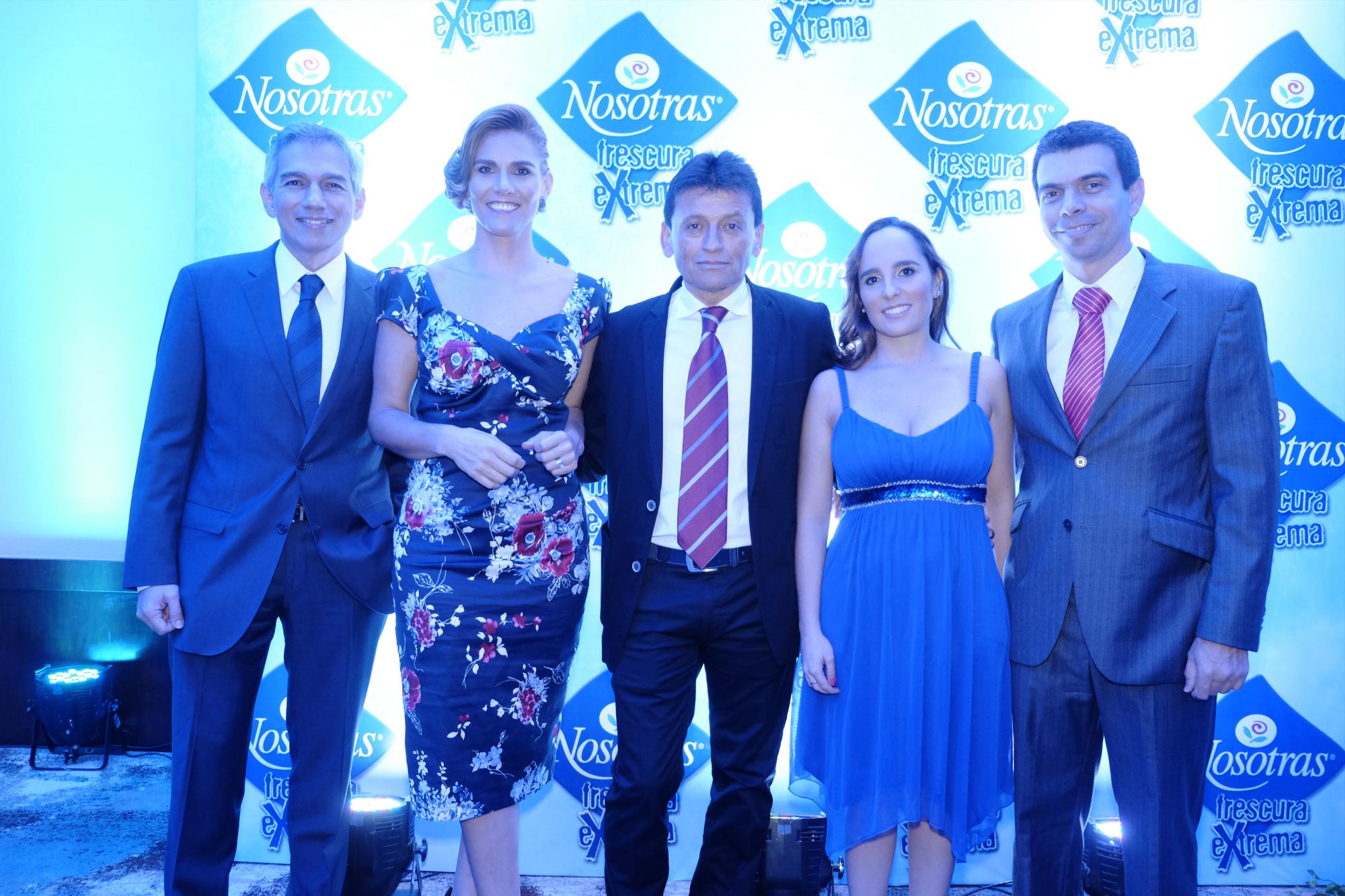 Víctor Hugo Sarmiento, María Puyo, Aurelio Torres, Adriana y Juan Enrique Navarro.
