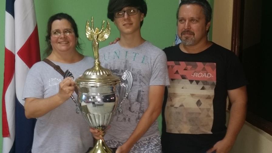 Alejandro Nieto gana torneo nacional de ajedrez