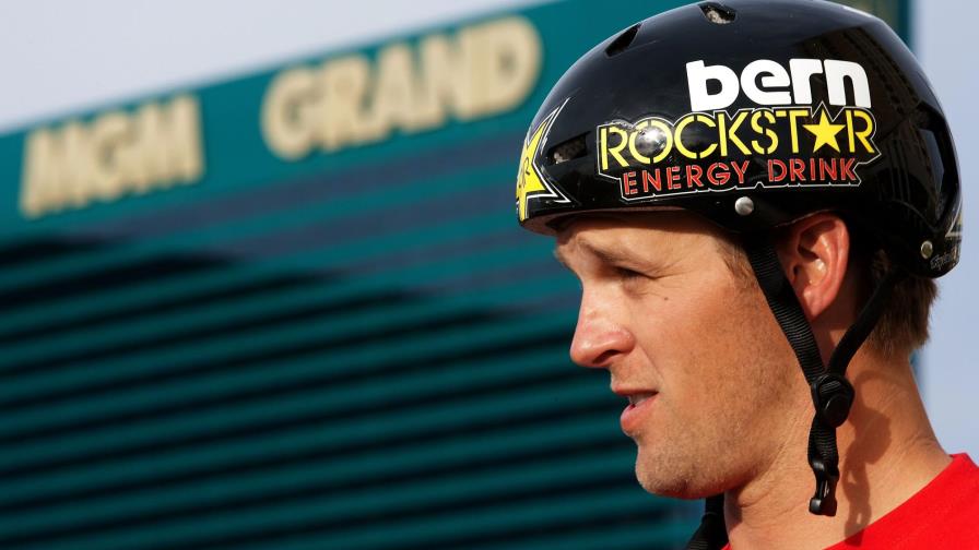 Estrella de MTV Erik Roner muere en descenso en paracaídas 