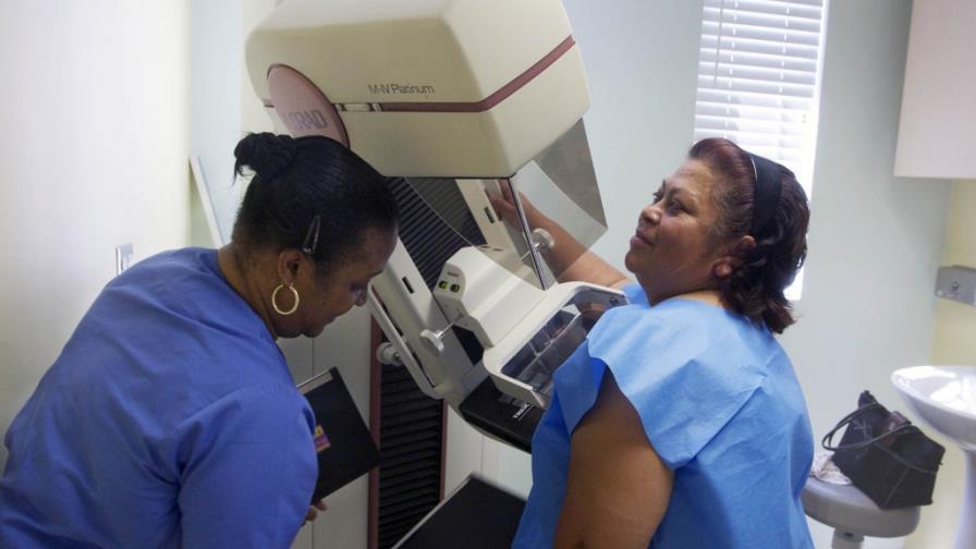 Estudio: Cáncer de mama no se detecta mejor con computadoras 