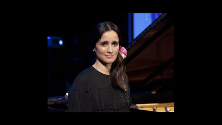 Julieta Venegas: es preocupante que Trump comience a subir en las encuestas