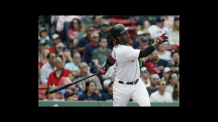  Ramírez viaja a casa para continuar rehabilitación