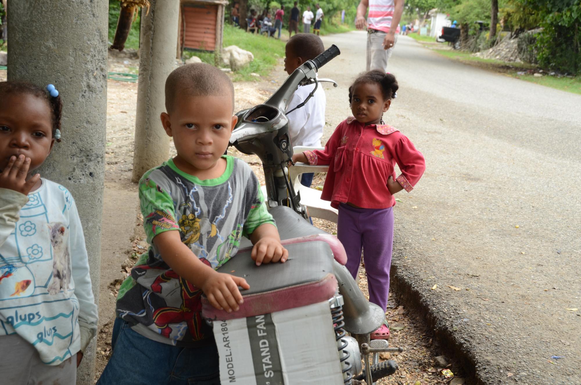 Francis Cabrera, hijo de Franny Cabrera, fallecida.