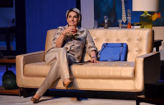 Orange realiza gala estreno obra  de teatro “Olivia y Eugenio”  