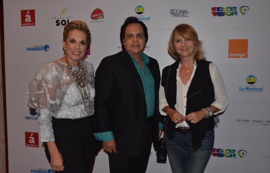 Orange realiza gala estreno obra  de teatro “Olivia y Eugenio”  