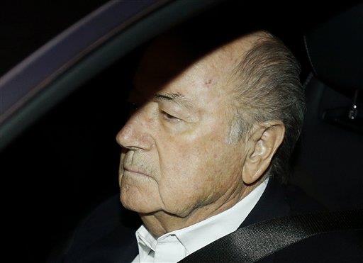 El presidente de la Bundesliga pide a Blatter que renuncie 