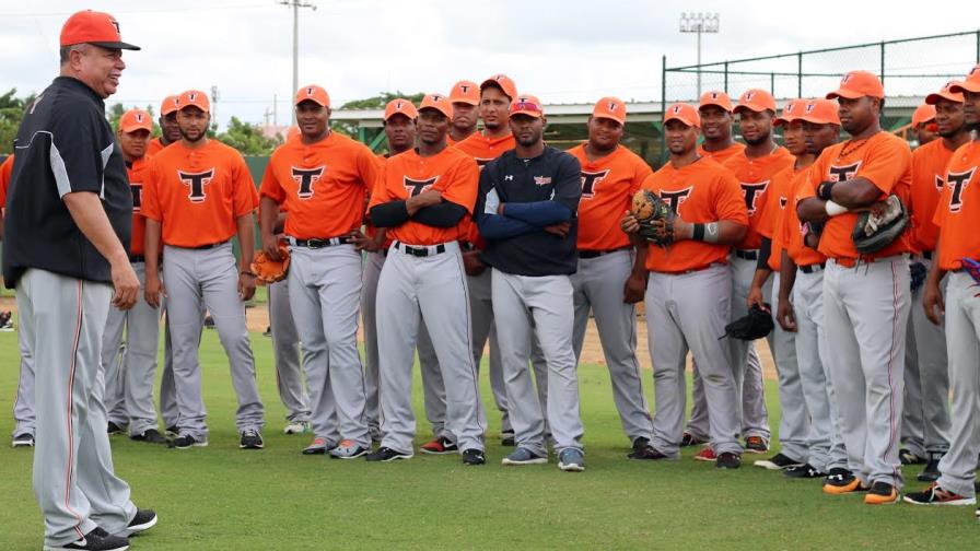 Félix Fermín se integró a las prácticas de los Toros del Este